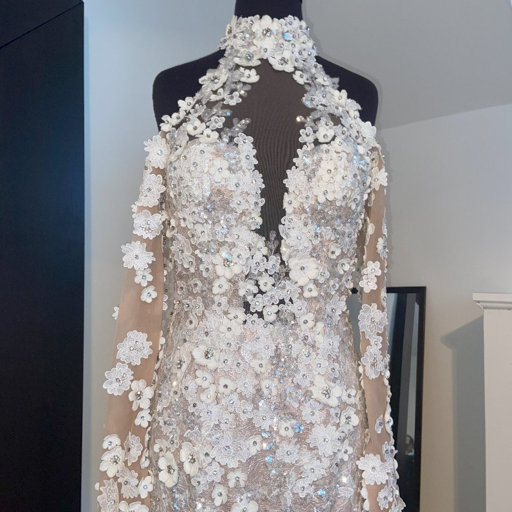 Stephen Yearick Mesmerizing 3D Floral Mermaid Wedding Gown - Picture 4 of 10